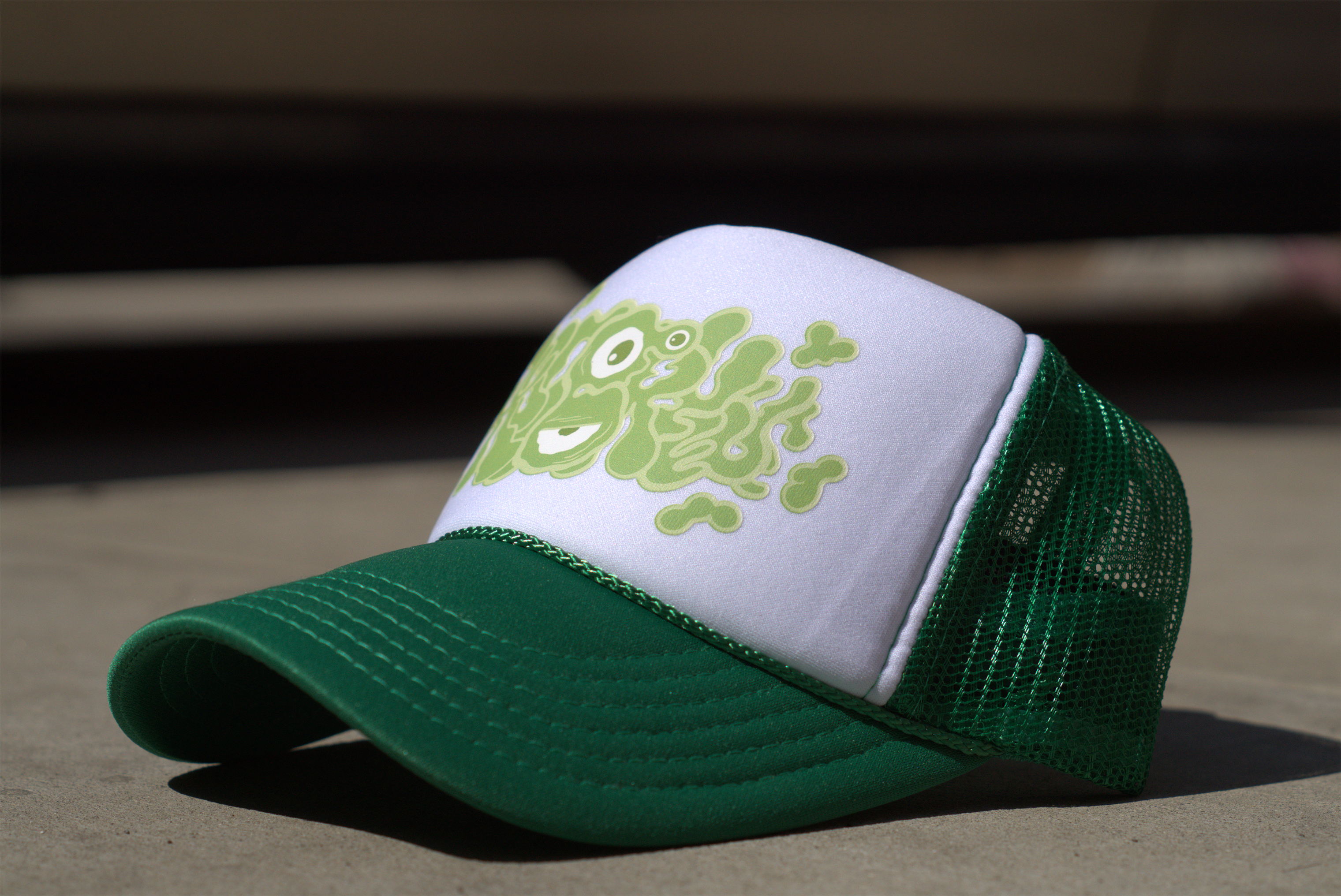 BLOB EYE TRUCKER HAT