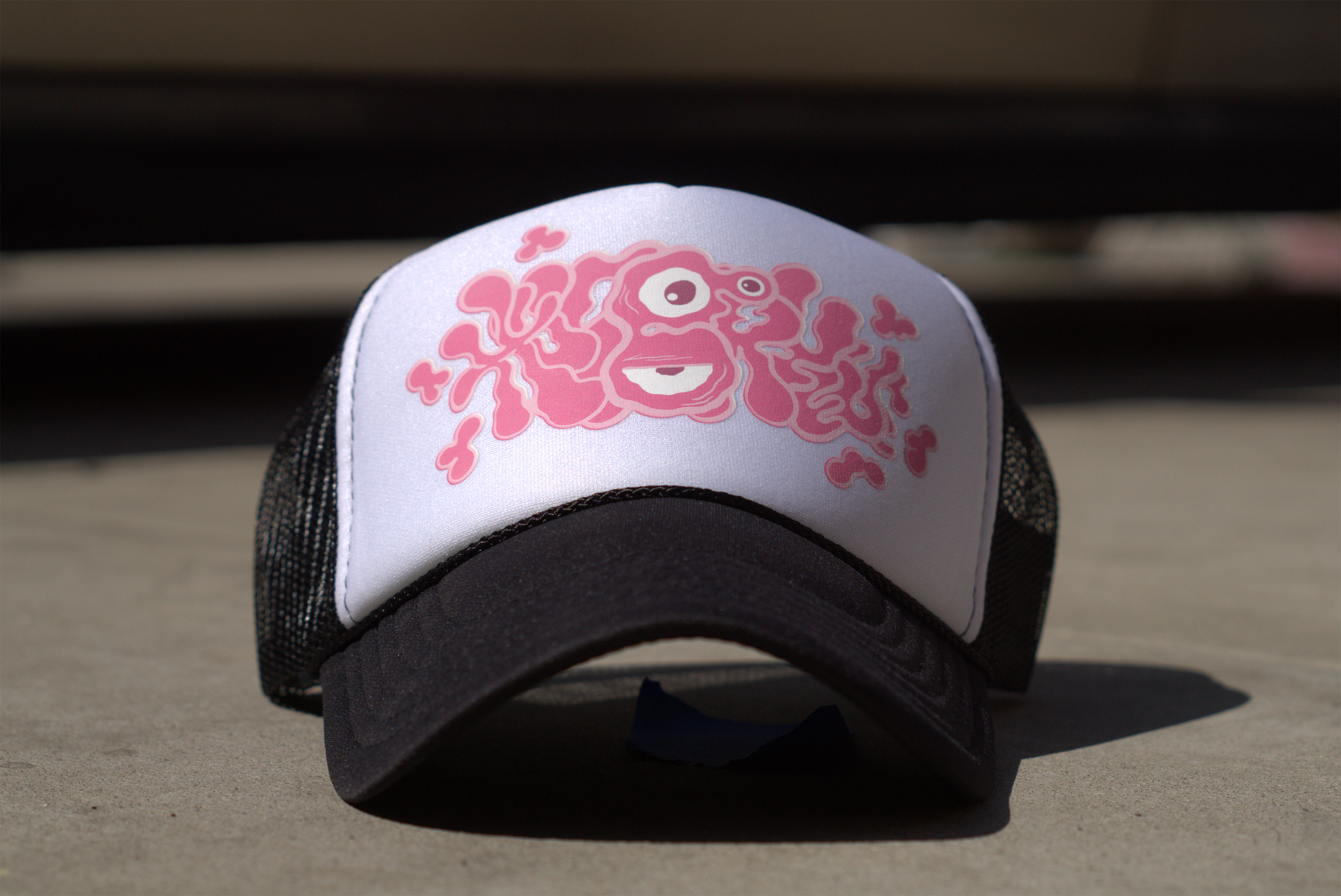 BLOB EYE TRUCKER HAT