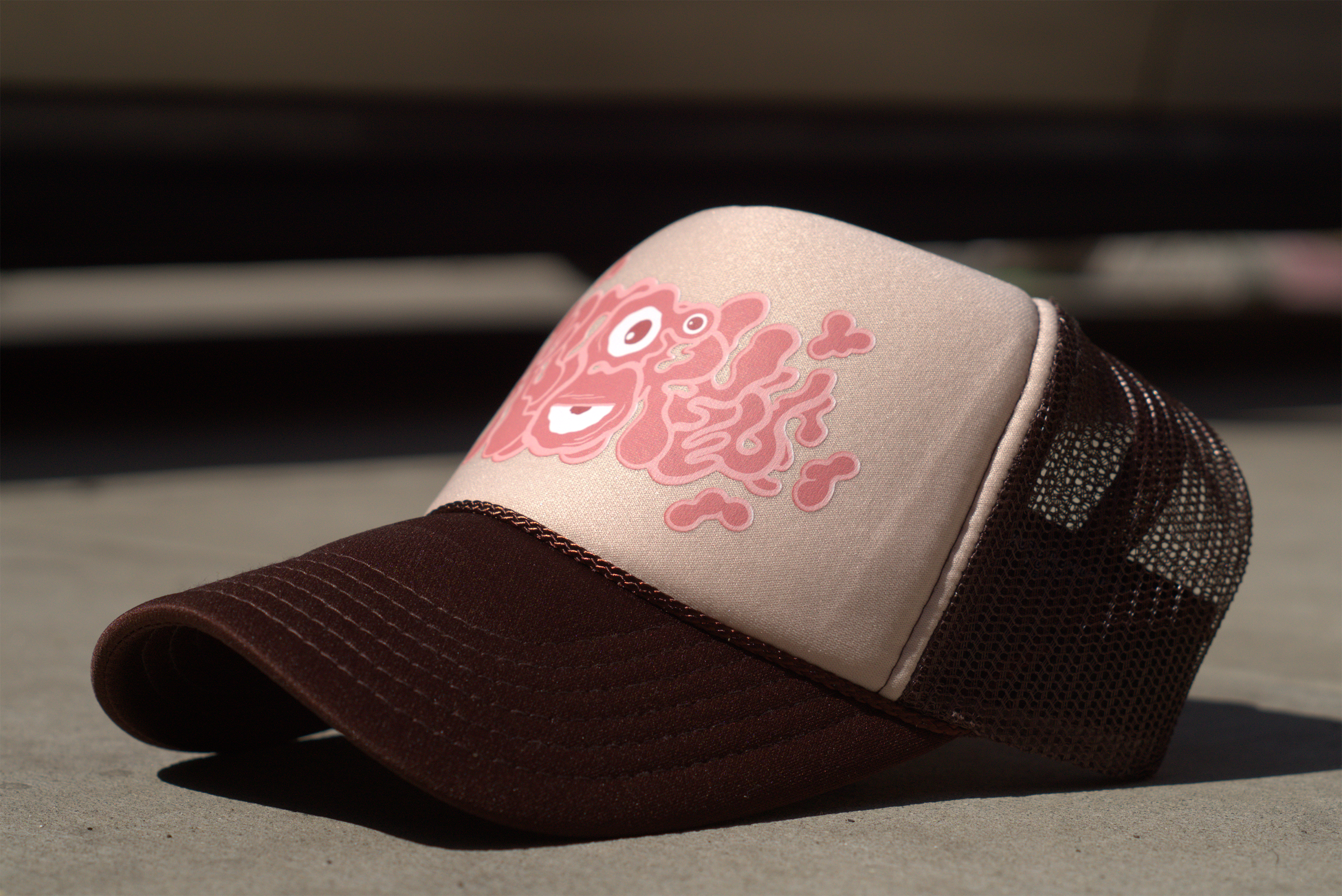 BLOB EYE TRUCKER HAT